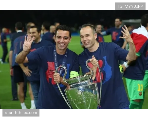 哈维与伊涅斯塔如何在传控体系中通过分散推进重塑进攻节奏